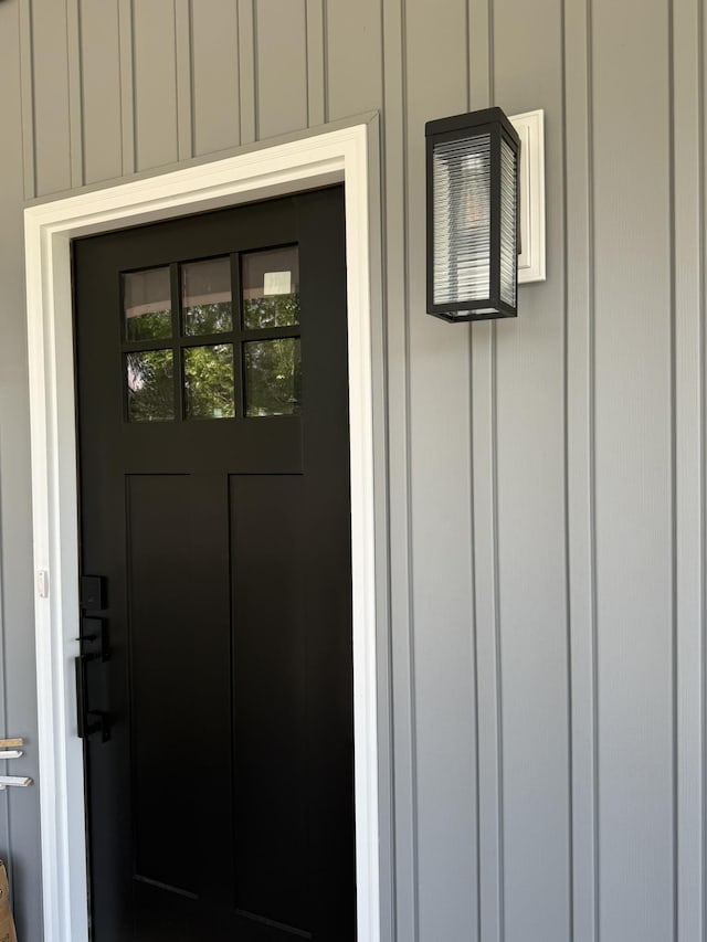 1526 2nd St, Waynesboro, VA 22980 - property entrance featuring board and batten siding