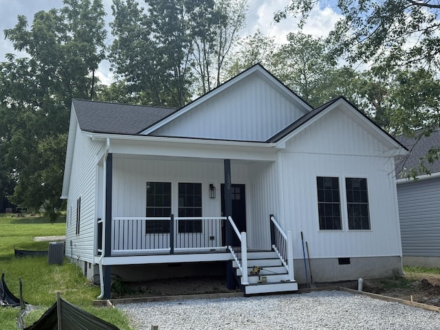 1526 2nd St, Waynesboro, VA 22980 - view of front facade featuring a porch, crawl space, and roof with shingles