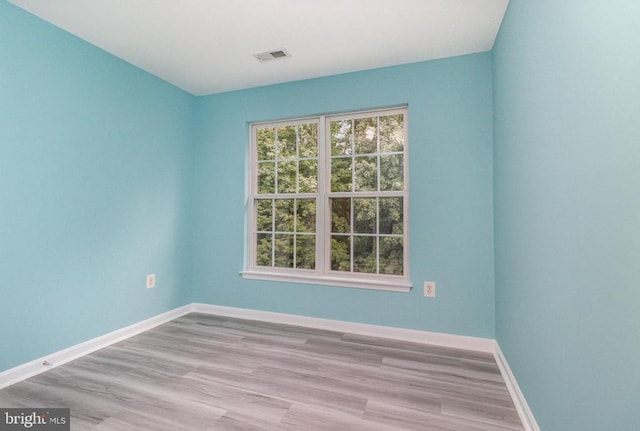 6224 Hot Spring Ln, Fredericksburg, VA 22407 - unfurnished room with baseboards and wood finished floors
