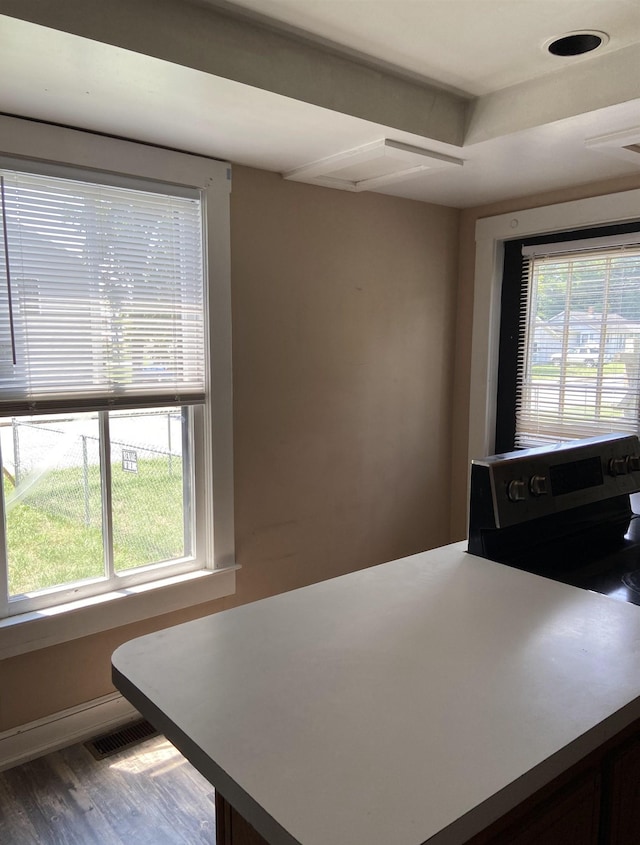 373 S Magnolia Ave S, Waynesboro, VA 22980 - interior space featuring baseboards, visible vents, wood finished floors, and range with electric stovetop