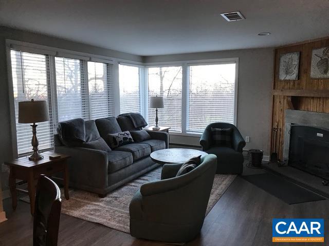 2132 Fairway Woods, Roseland, VA 22967 - photo 2