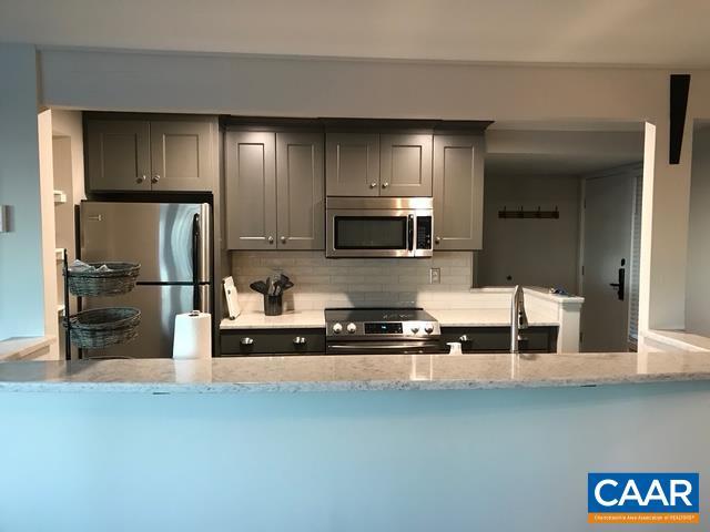 2132 Fairway Woods, Roseland, VA 22967 - photo 6