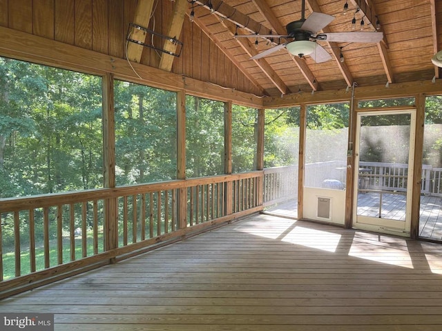 273 Pettit Pl, Louisa, VA 23093 - unfurnished sunroom featuring ceiling fan and vaulted ceiling