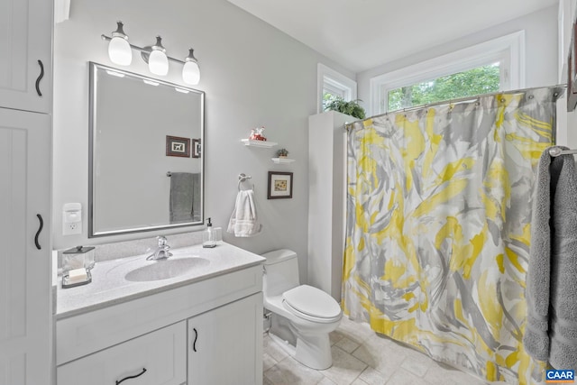 143 Chapel Ct, Palmyra, VA 22963 - bathroom with toilet, vanity, and a shower with curtain