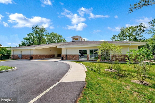 141 Eagle Ct, Locust Grove, VA 22508 - single story home with brick siding and a front lawn