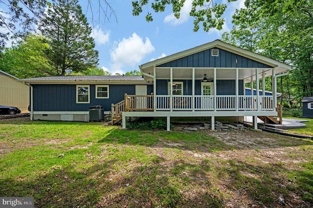 141 Eagle Ct, Locust Grove, VA 22508 - view of front of house featuring cooling unit, ceiling fan, a front yard, and crawl space