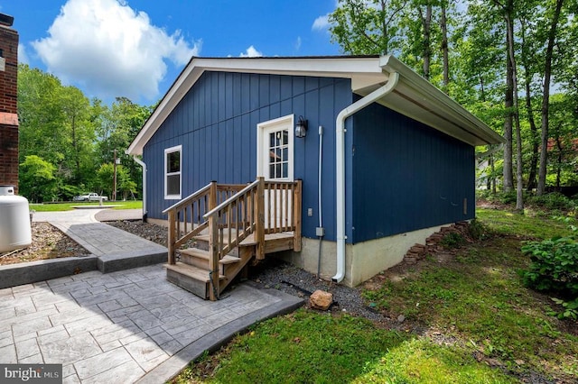 141 Eagle Ct, Locust Grove, VA 22508 - rear view of property with a patio area