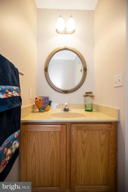 317 Edgehill Dr, Locust Grove, VA 22508 - bathroom featuring vanity