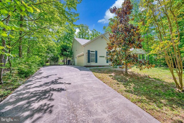 317 Edgehill Dr, Locust Grove, VA 22508 - view of front of home featuring driveway and an attached garage