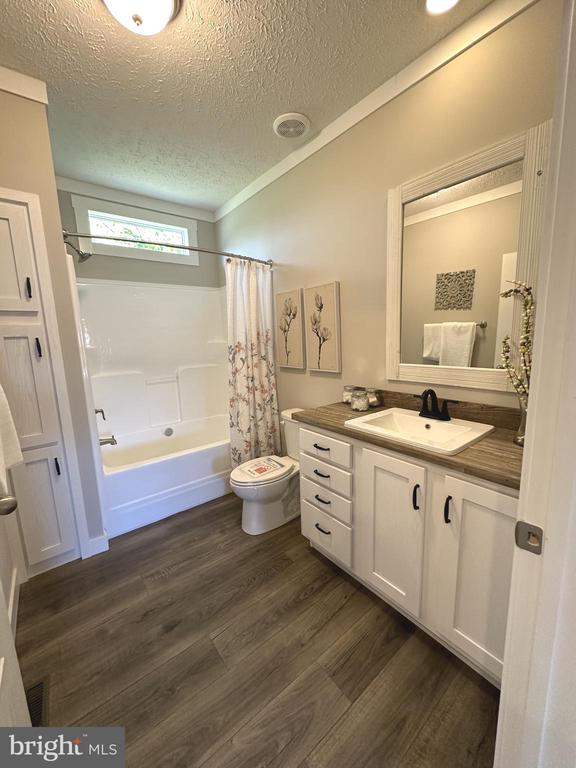 104 Henson Ave, Louisa, VA 23093 - photo 23