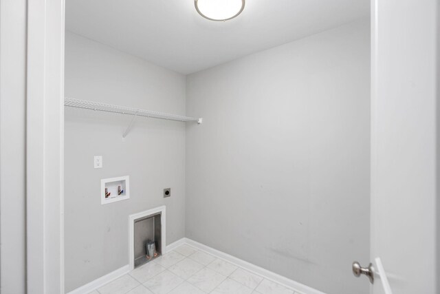 121 Lake View Cir, Waynesboro, VA 22980 - laundry room with laundry area, baseboards, hookup for an electric dryer, and hookup for a washing machine
