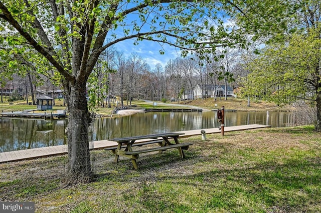 135 Bluewater Blvd S, Mineral, VA 23117 - view of home's community featuring a water view