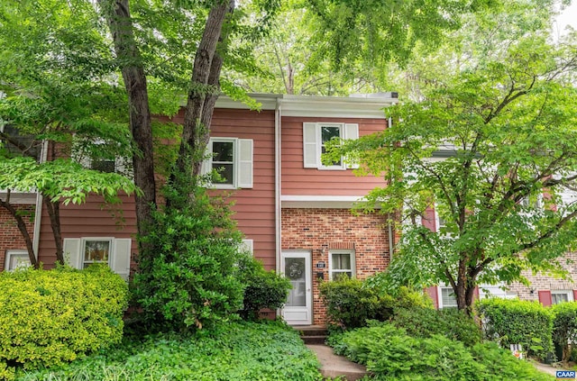 147 Scarborough Pl, Charlottesville, VA 22903 - view of front of home featuring brick siding