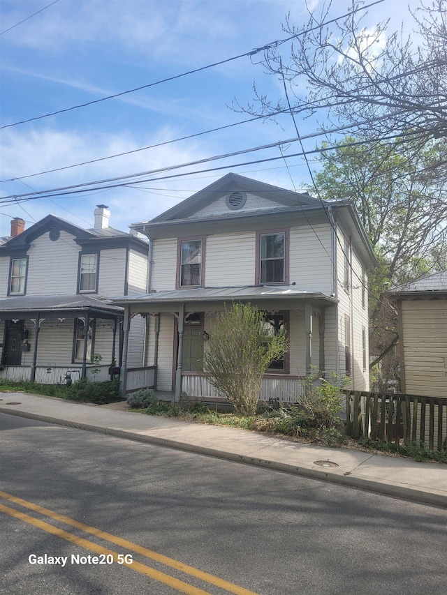 940 Beverley St W, Staunton, VA 24401 - view of front of home featuring a porch and fence