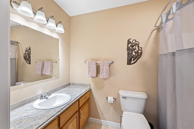 832 Grayson Ave, Waynesboro, VA 22980 - full bath with vanity and a shower with curtain