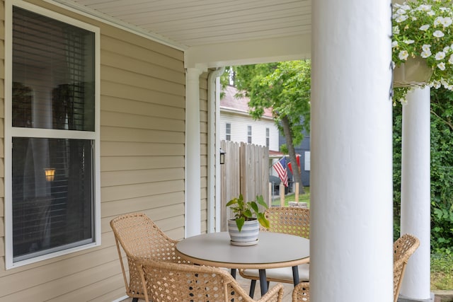 832 Grayson Ave, Waynesboro, VA 22980 - view of porch