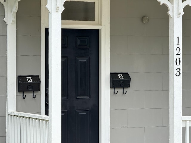 1203 Walnut St, Staunton, VA 24401 - view of entrance to property