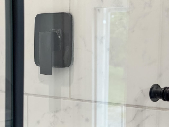 1203 Walnut St, Staunton, VA 24401 - detailed view of a shower