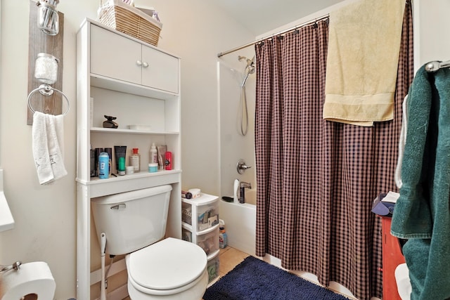 14975 Woodcreek Ln, Timberville, VA 22853 - bathroom featuring shower / bath combo and toilet