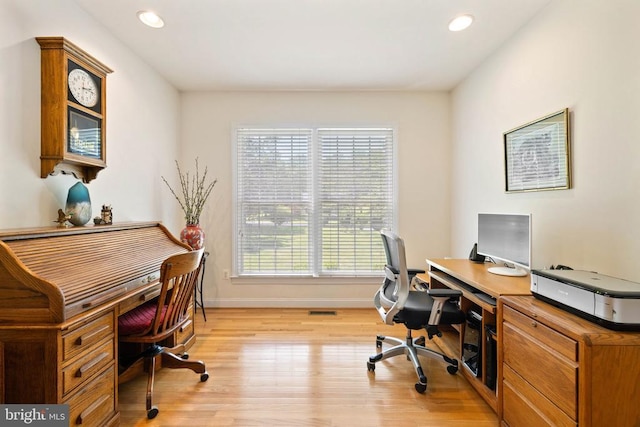 17277 Kettlebrook Lndg, Jeffersonton, VA 22724 - office area featuring light wood-type flooring and recessed lighting
