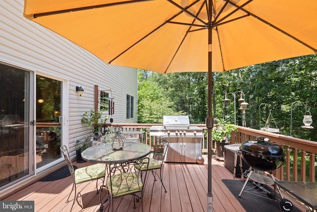 17277 Kettlebrook Lndg, Jeffersonton, VA 22724 - wooden terrace with outdoor dining space and area for grilling