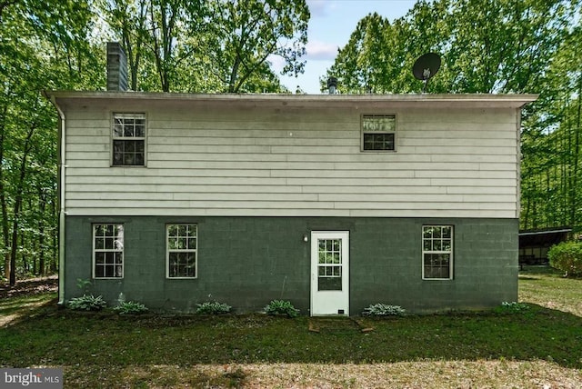 54 Courthouse Mountain Rd, Madison, VA 22727 - back of house with a chimney