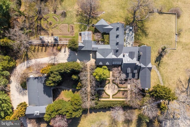  - aerial view of property and surrounding area