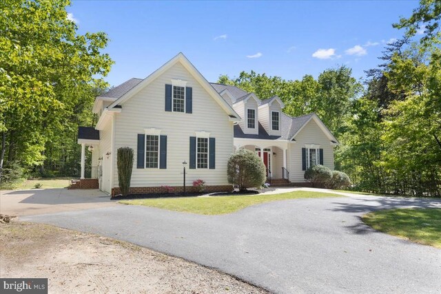 8606 Laroque Run Dr, Fredericksburg, VA 22407 - view of front of house featuring driveway