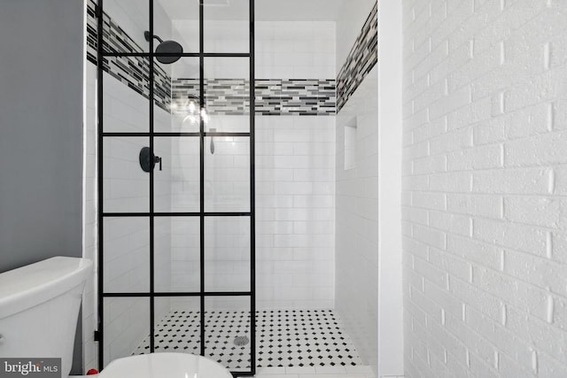 6 Charles St, Luray, VA 22835 - full bathroom featuring a stall shower