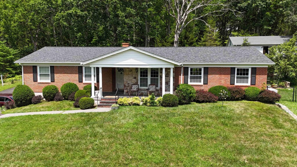 55 Roseloe Ln, Hot Springs, VA 24445 - photo 1