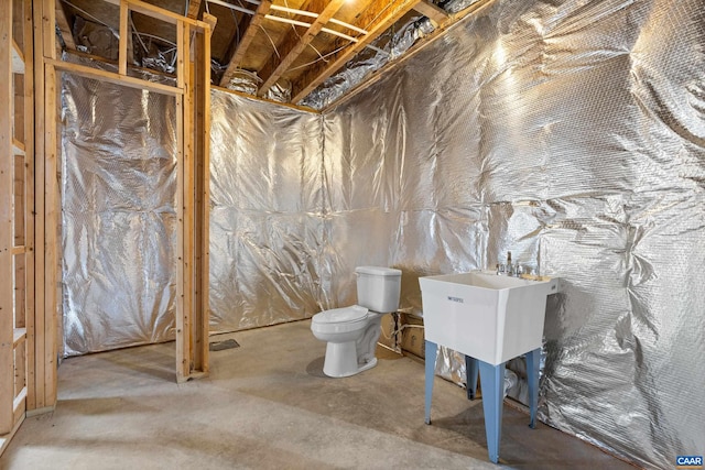 view of unfinished basement