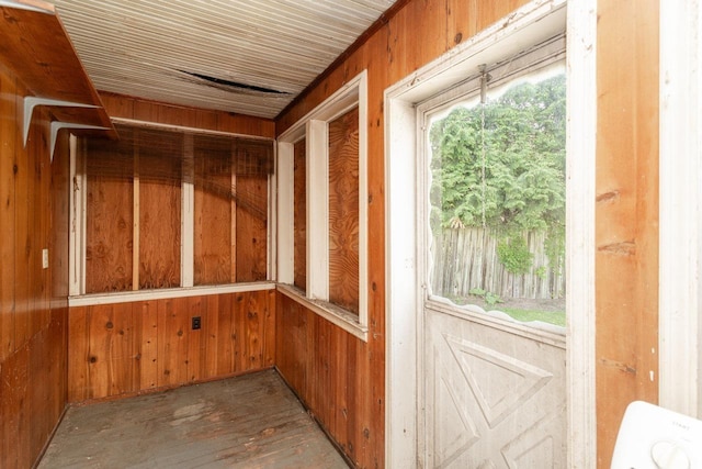 530 Water St W, Harrisonburg, VA 22801 - view of unfurnished sunroom