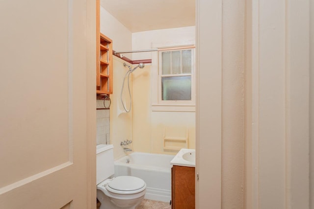 530 Water St W, Harrisonburg, VA 22801 - full bathroom featuring toilet, vanity, and  shower combination