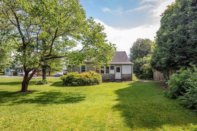 530 Water St W, Harrisonburg, VA 22801 - view of yard