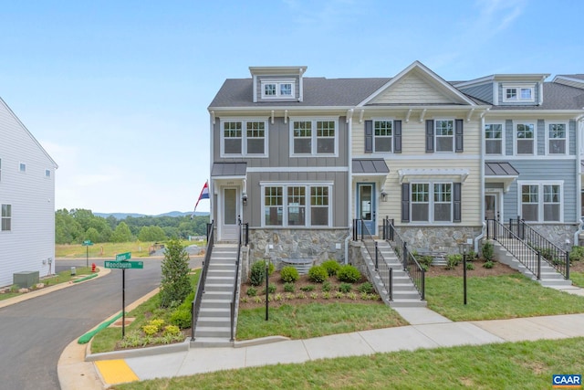 2253 Woodburn Rd, Charlottesville, VA 22901 - photo 1
