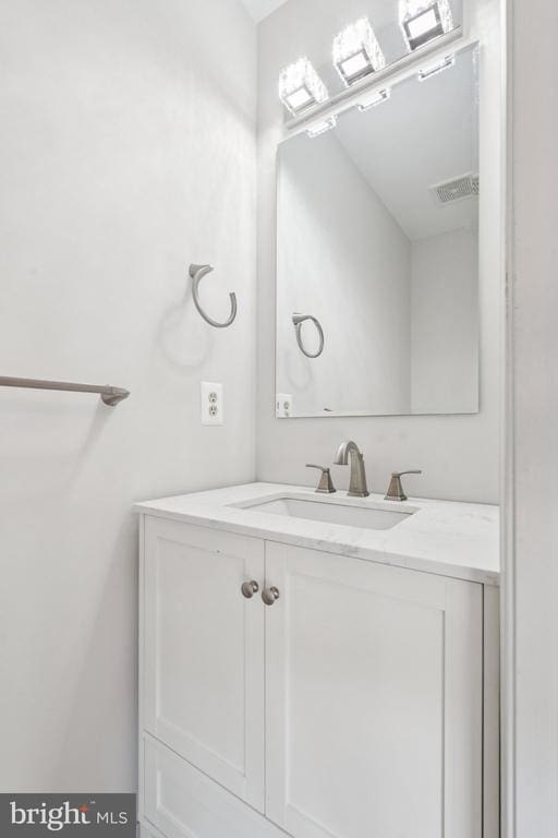 546 Highland Towne Ln, Warrenton, VA 20186 - bathroom with vanity