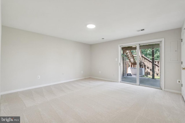546 Highland Towne Ln, Warrenton, VA 20186 - spare room featuring light carpet