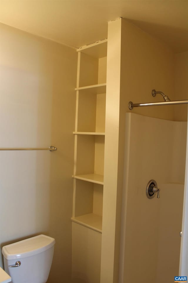 1313 Villa Way Unit F, Charlottesville, VA 22903 - full bathroom with walk in shower and toilet