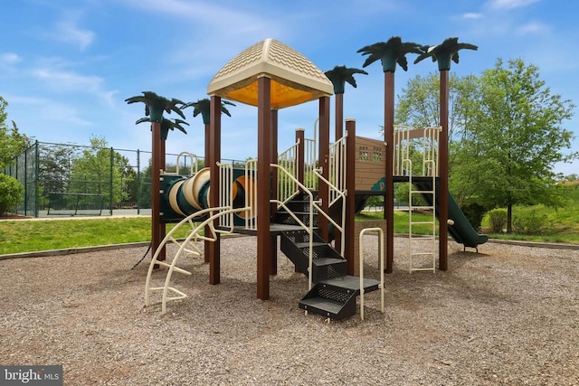 1708 Hudgins Farm Cir, Fredericksburg, VA 22408 - view of community jungle gym