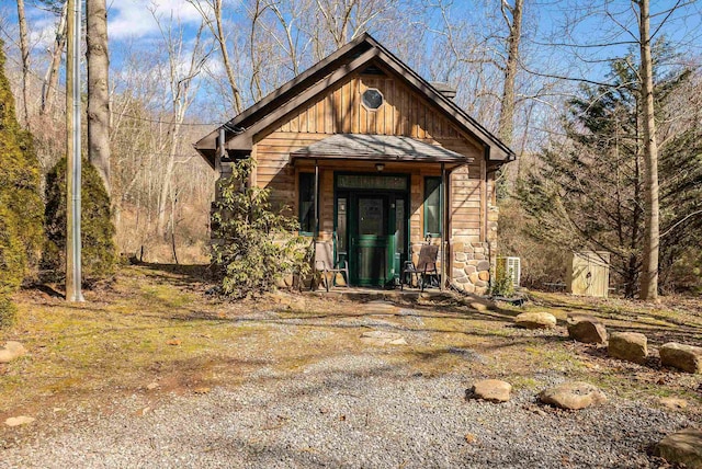 409 Lower Rawley Ln, Hinton, VA 22831 - view of front of house featuring stone siding and board and batten siding