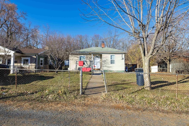 608 Hawkins St, Harrisonburg, VA 22801 - view of front of property with a chimney, a front lawn, and fence