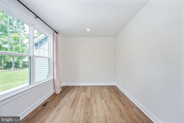 11207 Redlands Trl, Spotsylvania, VA 22551 - spare room featuring light wood-style floors and baseboards