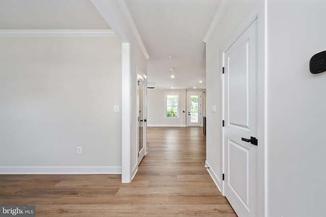 11207 Redlands Trl, Spotsylvania, VA 22551 - hall with ornamental molding, light wood-type flooring, baseboards, and recessed lighting