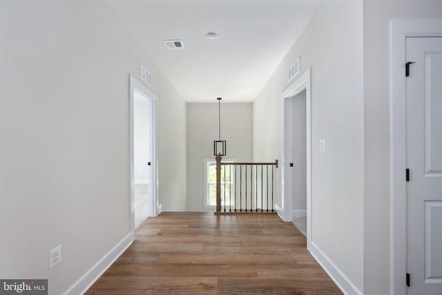 11207 Redlands Trl, Spotsylvania, VA 22551 - hallway featuring wood finished floors and baseboards