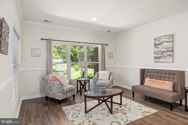 205 Saylers Crk, Locust Grove, VA 22508 - living area featuring wood finished floors, crown molding, and baseboards