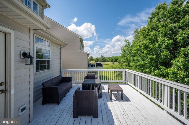 5606 Joshua Tree Cir, Fredericksburg, VA 22407 - wooden terrace featuring an outdoor hangout area
