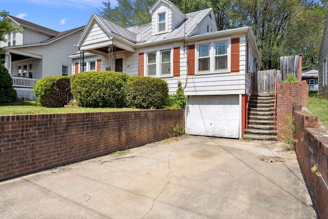 917 Chestnut Dr, Harrisonburg, VA 22801 - view of front of home with stairway