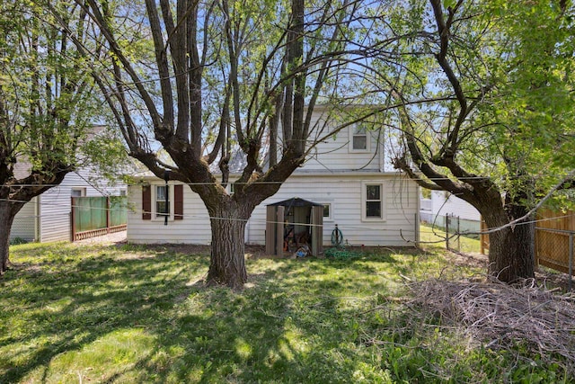 917 Chestnut Dr, Harrisonburg, VA 22801 - view of rear view of house