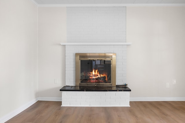 96 Featherstone Dr, Lyndhurst, VA 22952 - detailed view of ornamental molding, wood finished floors, a fireplace, and baseboards