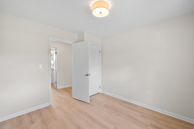 96 Featherstone Dr, Lyndhurst, VA 22952 - spare room featuring light wood-style flooring and baseboards